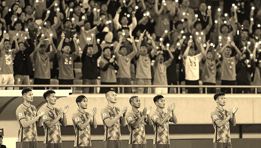 The Mirror at the Olimpico: Italy's New Cycle, Belgium's Four Days, and the Real War in Transition The Mirror at the Olimpico: Italy's New Cycle, Belgium's Four Days, and the Real War in Transition