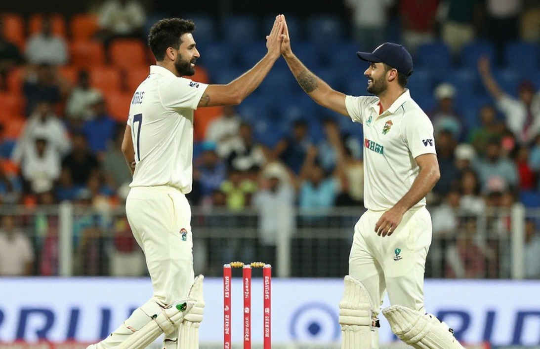 ২২ বলে ফিফটি: জাওয়াদের রেকর্ডের আসল সংখ্যা ২২ নয়, ৯৪
