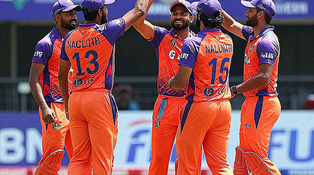 শ্রীলঙ্কার প্রথম বহর ইসলামাবাদে: পাকিস্তান সফরের ছয় সপ্তাহের খতিয়ান খুলে যে হিসাব মিলছে না