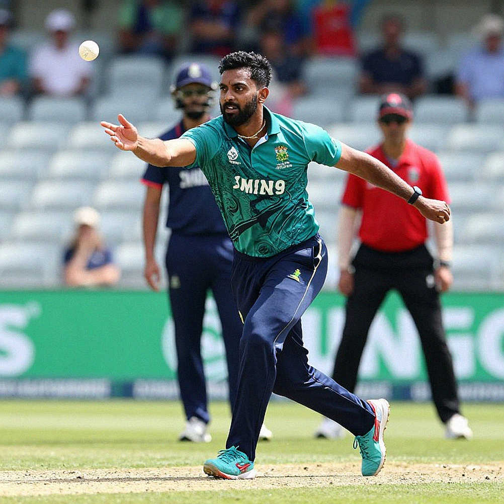 ২৪৯ রক্ষা হয়নি, কিন্তু গম্ভীরের খাতায় দুটি আলাদা কলাম