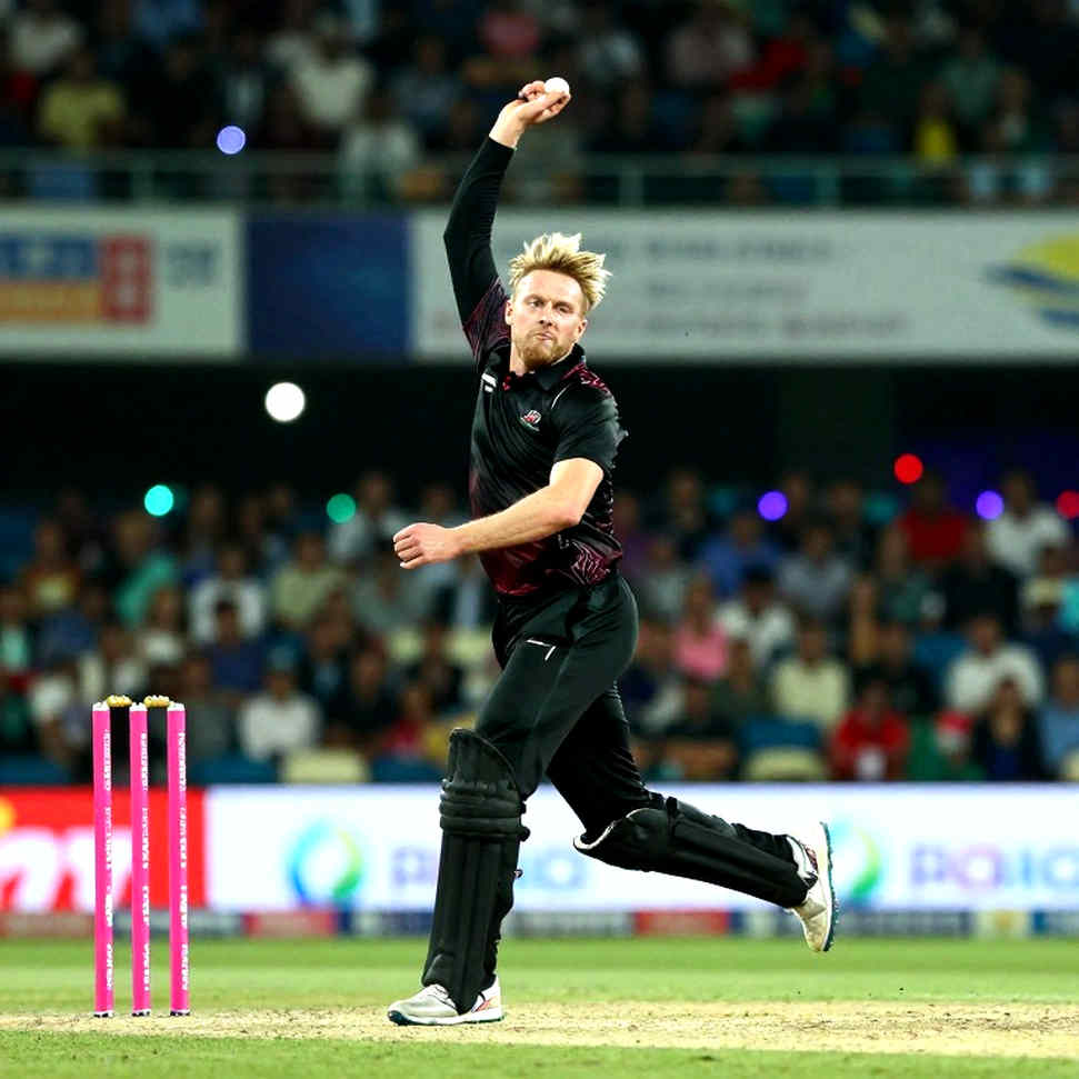 সপ্তদশ ওভারের ফাঁদ: এশিয়ার টুর্নামেন্ট ক্রিকেটে স্কোরবোর্ড স্বীকার করার আগেই ম্যাচ যেভাবে বেঁকে যায়